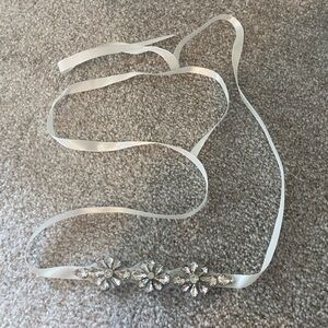 Elegant White Crystal Embellished Belt